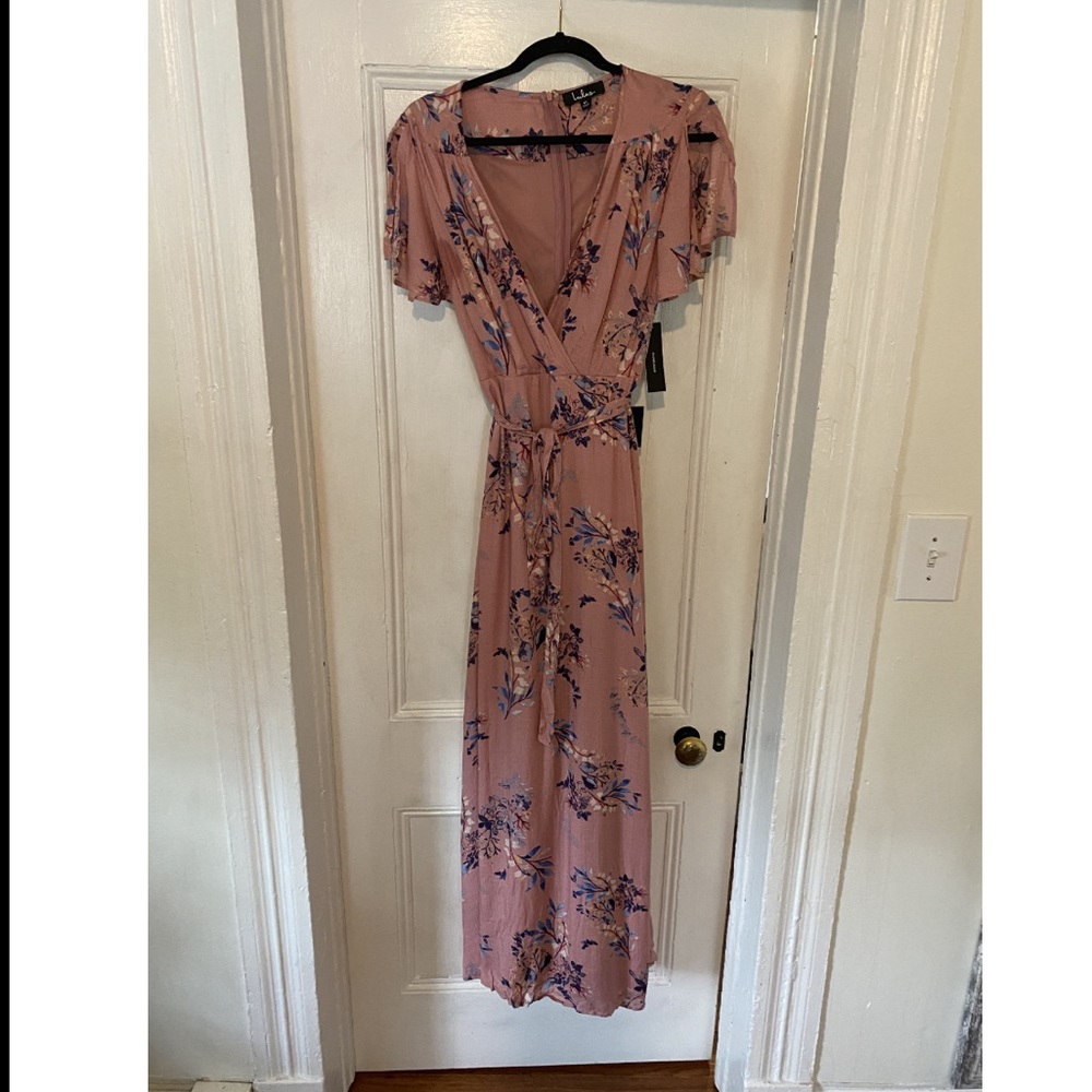 Lulu’s rusty rose floral wrap maxi dress, medium
